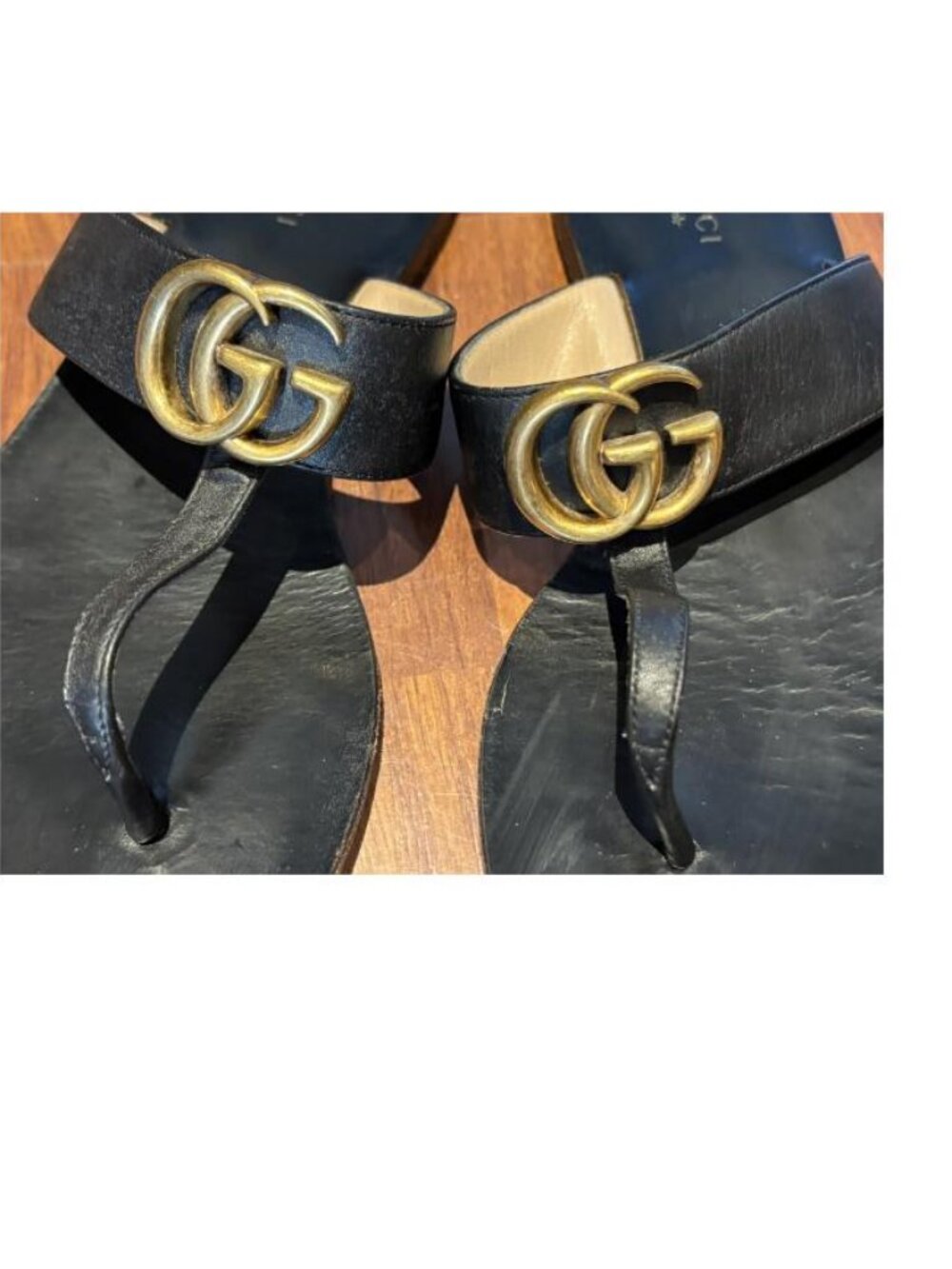 Gucci Marmont Black Leather Thong Sandals Gold GG Logo Size 37 - Picture 6 of 9